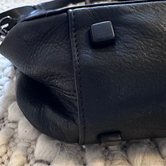 Levenger Convertible Black Leather Briefcase Tote Handbag - Picture 8 of 11